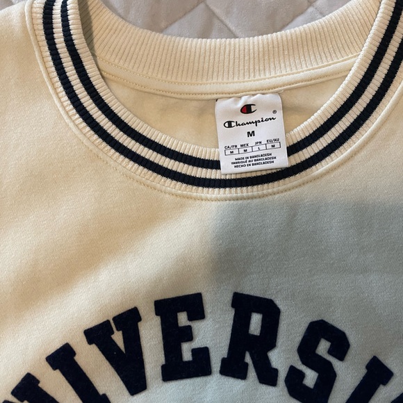 Champion University Cream Sweatshirt - Picture 2 of 4